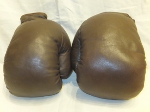 Боксёрские перчатки 