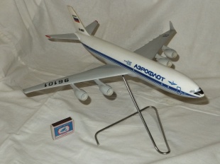 Самолёт ИЛ-96